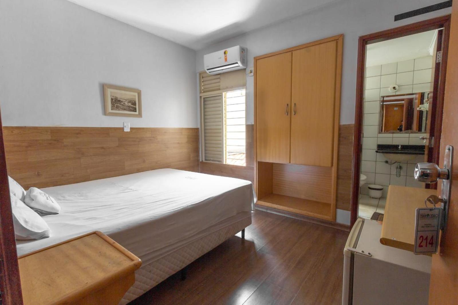 Hotel Terra Cedro In, Goiania